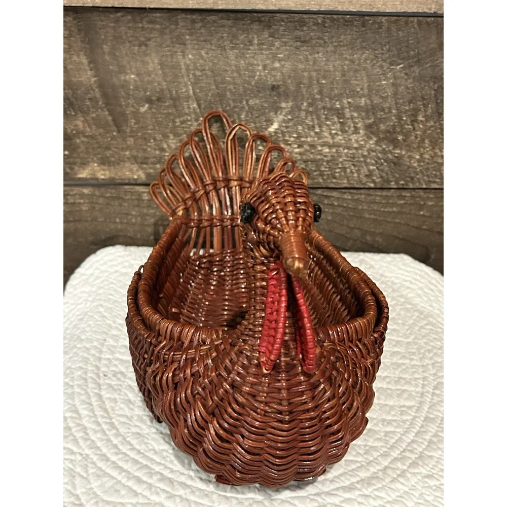 Vtg Woven Wicker Rattan Thanksgiving Turkey Basket Fall Centerpiece Brown Holidy